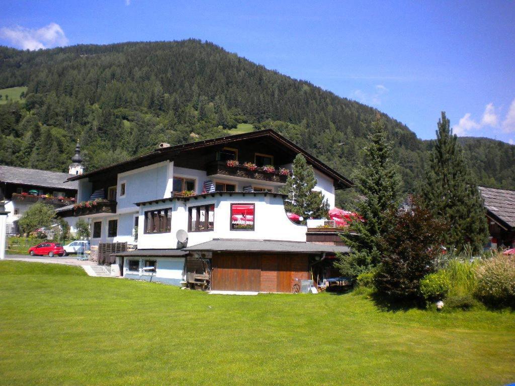 Bed and Breakfast Gaestehaus Sagmeister Бад-Кляйнкірхгайм Екстер'єр фото