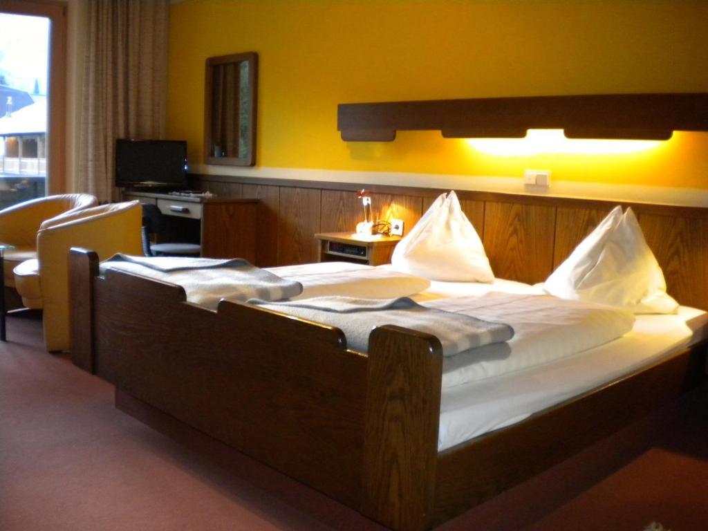 Bed and Breakfast Gaestehaus Sagmeister Бад-Кляйнкірхгайм Екстер'єр фото
