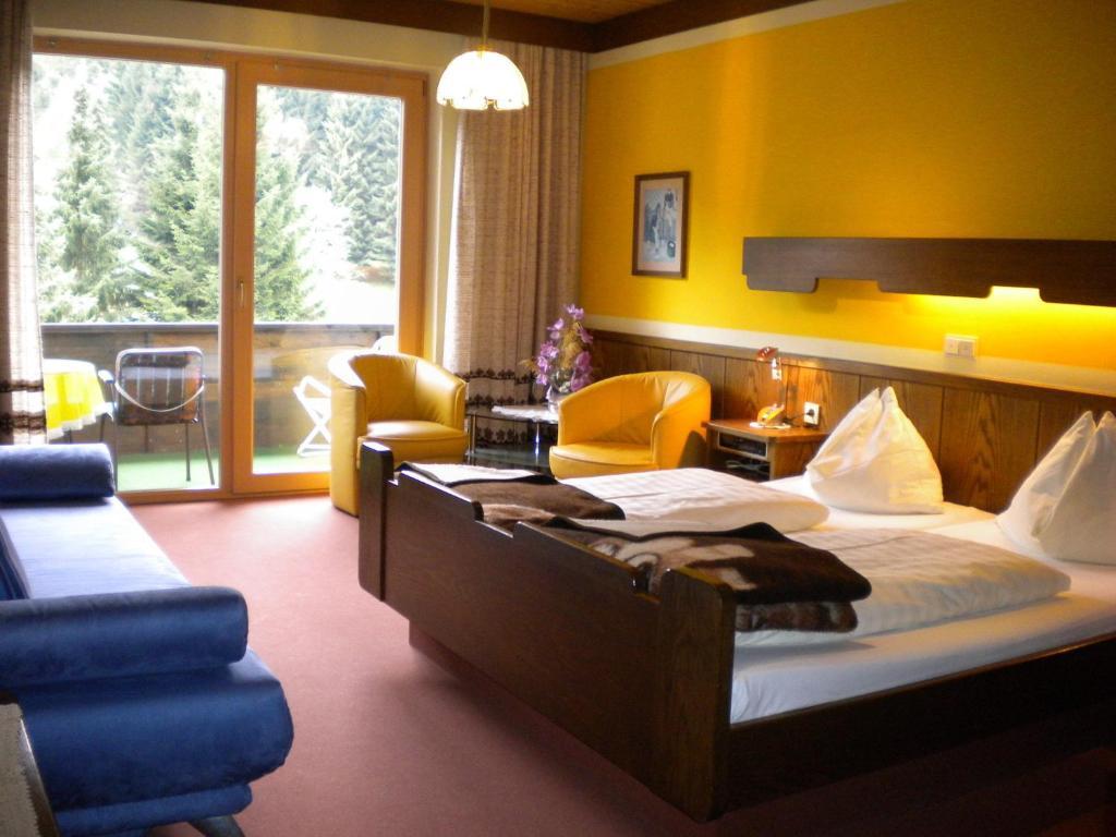 Bed and Breakfast Gaestehaus Sagmeister Бад-Кляйнкірхгайм Екстер'єр фото